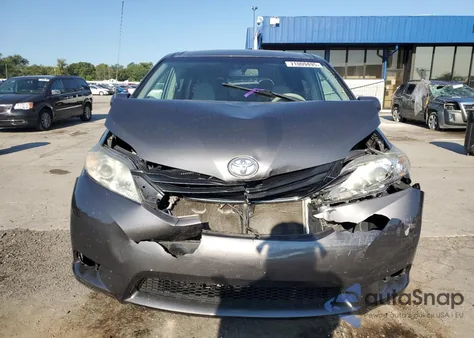2013 Toyota Sienna Le from USA, damaged, VIN 5TDKK3DC2DS300862